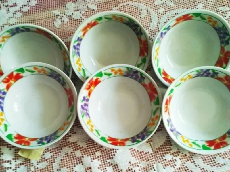 Новые Салатница, тарелка , пиала, конфетница 6 штук