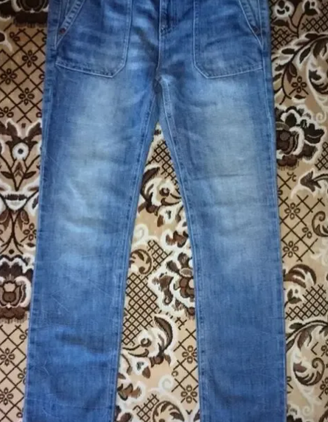 Джинсы Benetton.