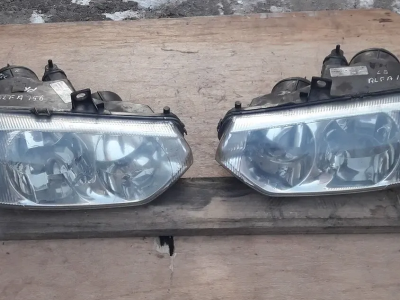 Фары передние Alfa Romeo 156