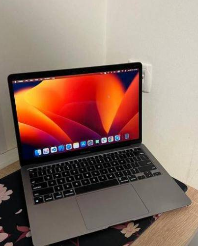 Продам MacBook Air M1 (16/256) 13.3" – потужність у компактному форматі