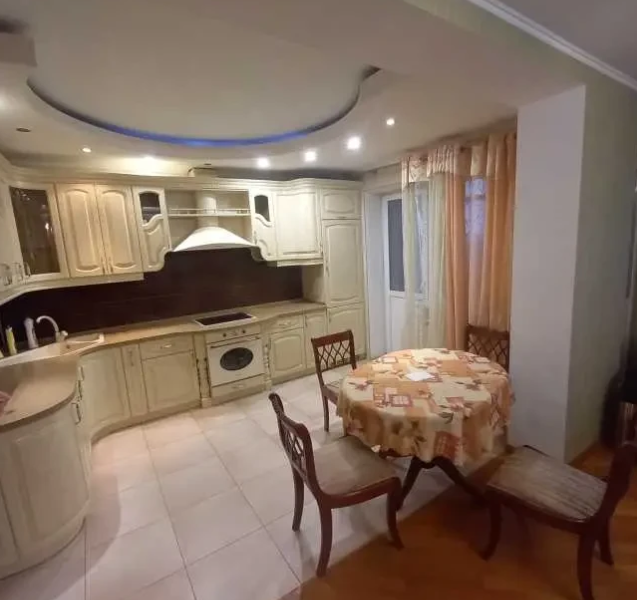 2-к квартира Київ, Дніпровський, Верховної Ради 14б