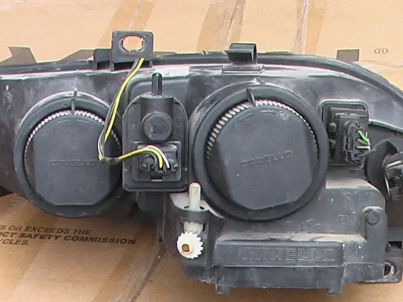 Фары передние Alfa Romeo 156