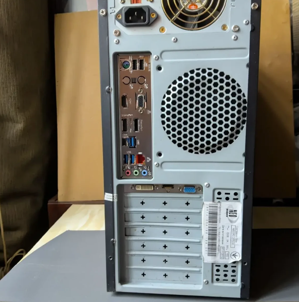 Систем блок Gigabyte B760M DS3H Core i3-12100F/4.3 ГГц/RAM8Гб, 512Гб