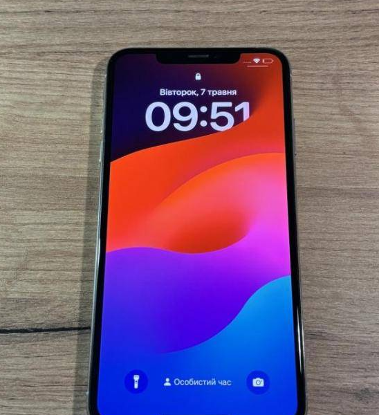 Продаю iPhone XS Max 256GB у відмінному стані — 9300 грн