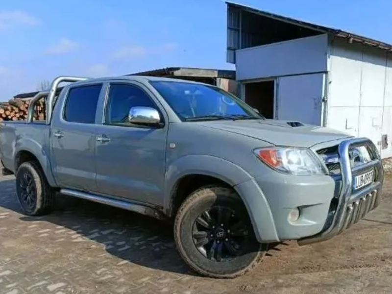 Toyota Hilux ДЛЯ ЗСУ