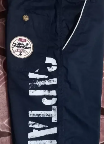 Новые шорты мальчику Benetton.