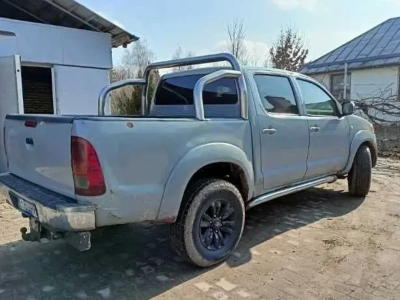 Toyota Hilux ДЛЯ ЗСУ