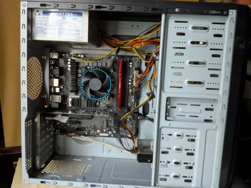 Систем блок Gigabyte B760M DS3H Core i3-12100F/4.3 ГГц/RAM8Гб, 512Гб