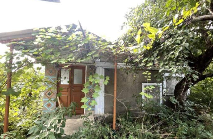 Продається будинок за 1400 $ у селі Руда-Гірчичнянська, Хмельницька область 🏡 Недорого!