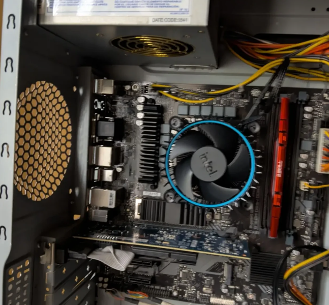 Систем блок Gigabyte B760M DS3H Core i3-12100F/4.3 ГГц/RAM8Гб, 512Гб