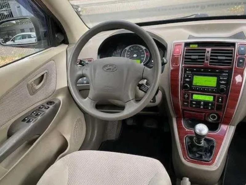 продам hyundai tucson