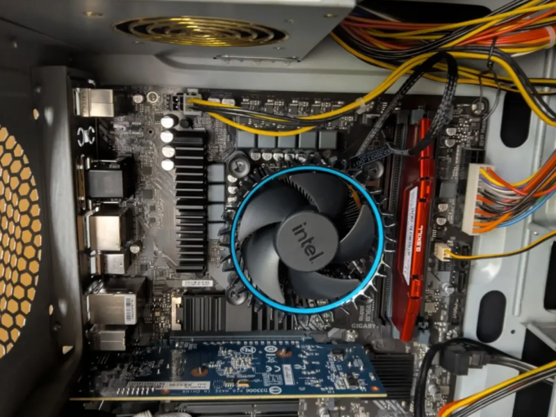 Систем блок Gigabyte B760M DS3H Core i3-12100F/4.3 ГГц/RAM8Гб, 512Гб