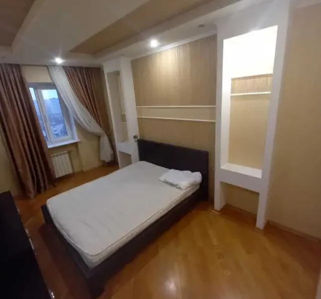 2-к квартира Київ, Дніпровський, Верховної Ради 14б