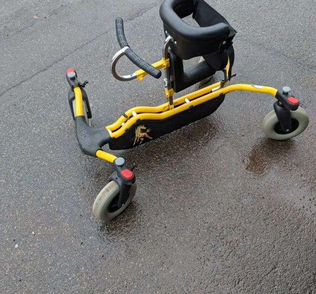 Принадлежности для инвалидов