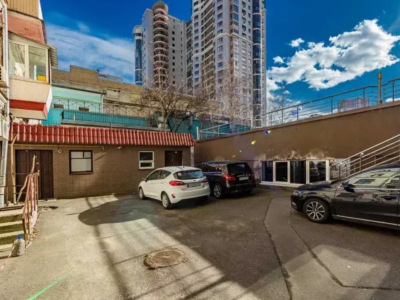 Здам кухню. Центр. Газ, мангал на углях, електроенергія