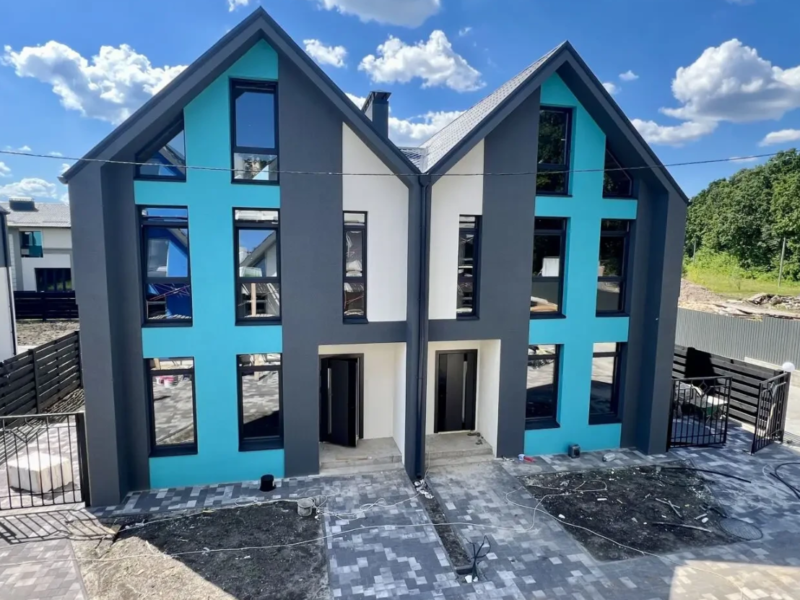 Дуплекс 113 м2, з газом та каналізацією в Котеджному містечку, Гатне