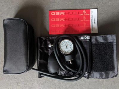 Тонометр механічний