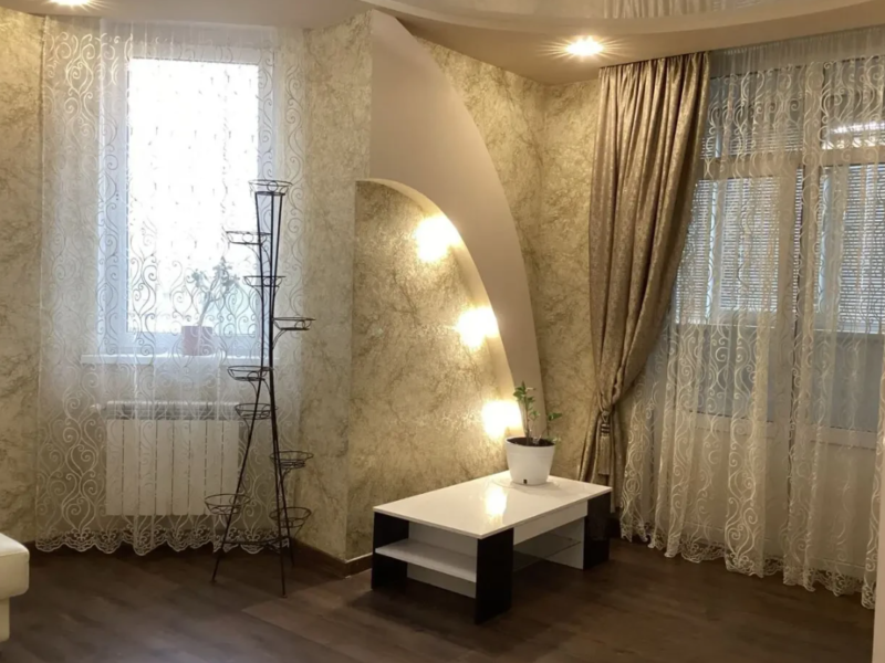 Здаю в оренду стильну трикімнатну квартиру