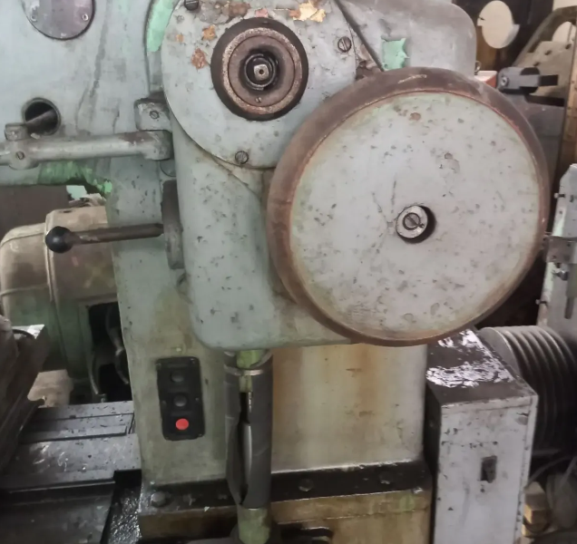 Долбальний верстат 7а420