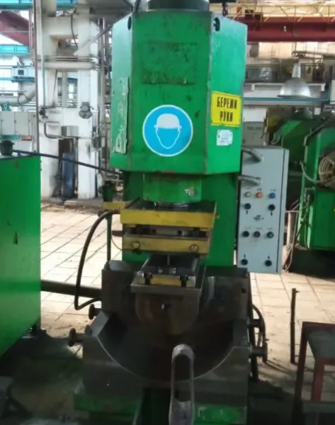 Прес гідравлічний П6328 зусилля 63 тон