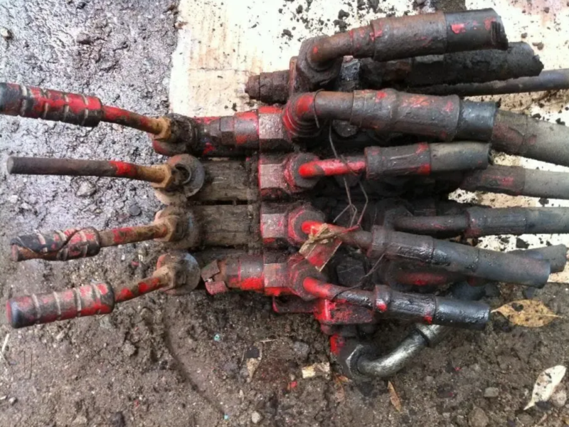 масляный насос и 2 распредедителя