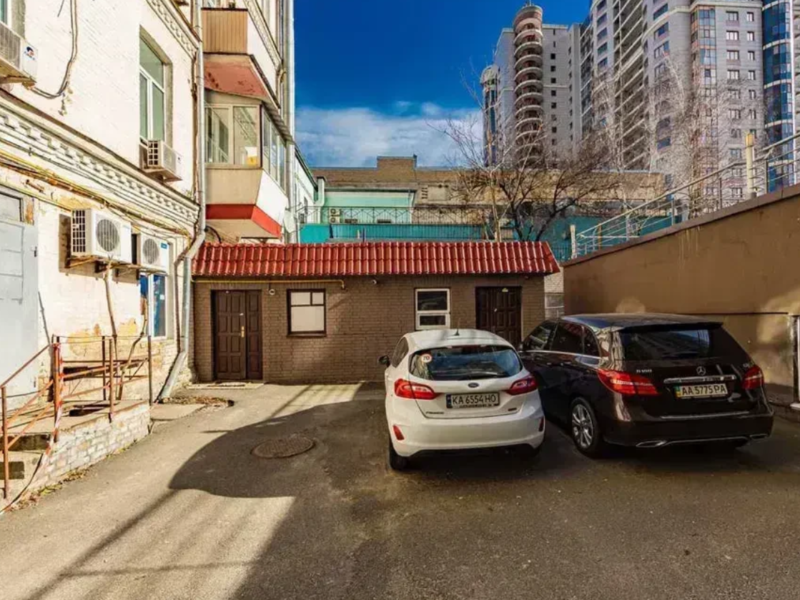 Здам кухню. Центр. Газ, мангал на углях, електроенергія