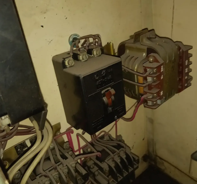 Долбальний верстат 7а420