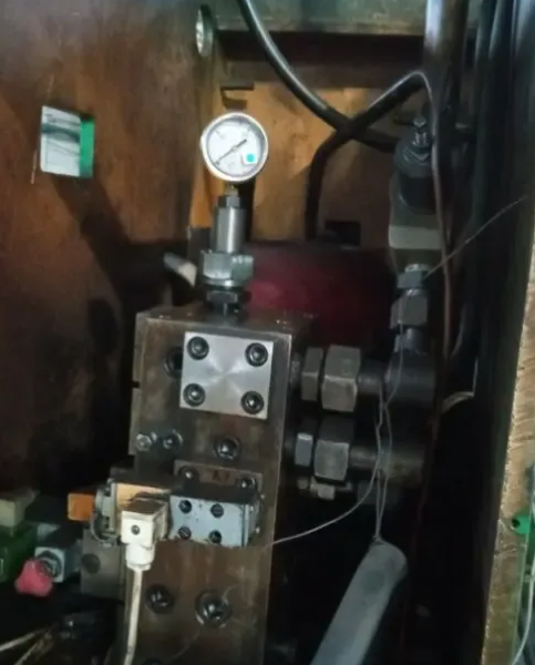 Прес гідравлічний П6328 зусилля 63 тон