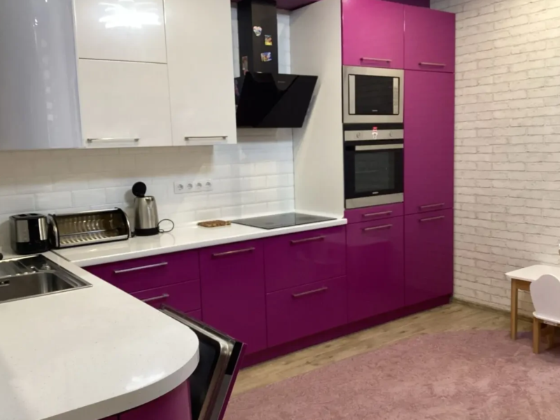 Здаю в оренду стильну трикімнатну квартиру