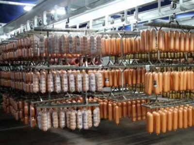 Холодильна камера - зберігання ковбас, м'яса, сирів ( Під ключ)