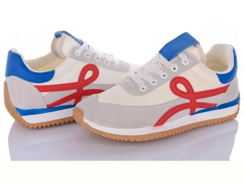 Кроссовки размер 38 i 39 cтелька 24 см і 24,5 см новые