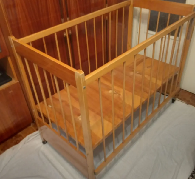 Ліжко дитяче