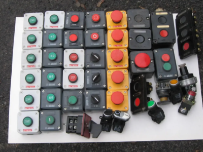 кнопочний пост