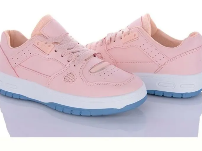 Кроссовки размер 38 i 39 cтелька 24 см і 24,5 см новые