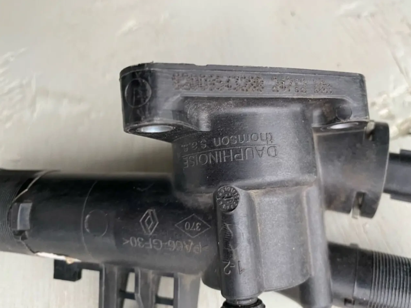 Термостат 1,5 dci Меган 3