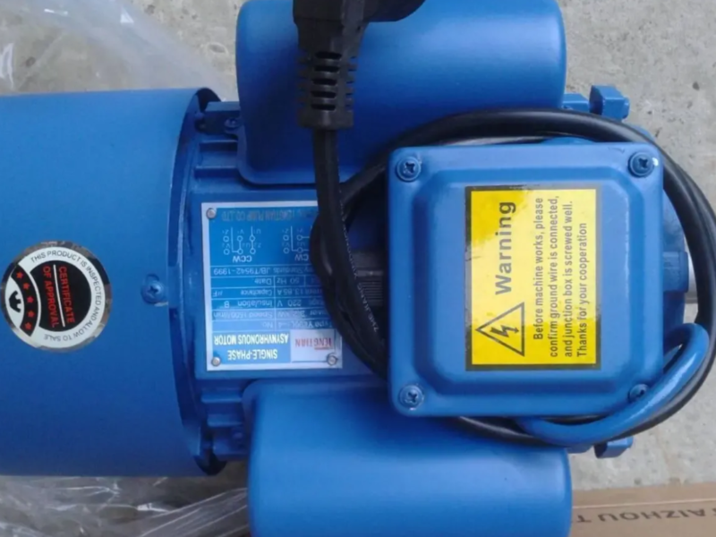 Электродвигатель однофазный 3 квт 3000 об/мин 220В новый