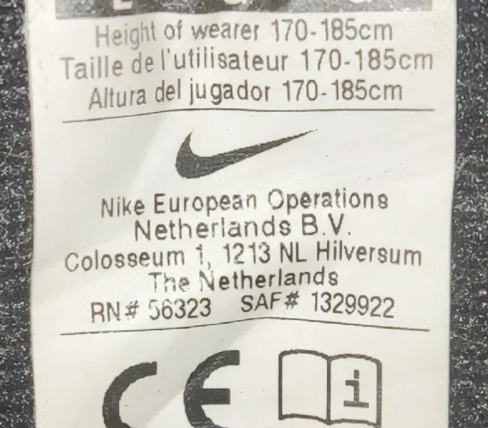 Футбольные щитки Nike90