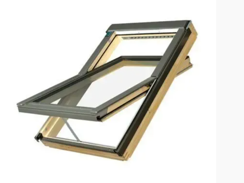 Мансардное окно Fakro 78 х 118см с окладом