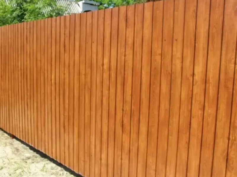 Профнастил под дерево в Черкассах.