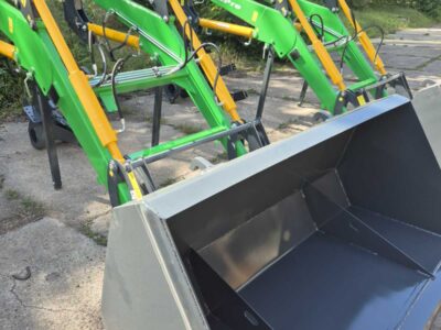 Швидкоз'ємний фронтальний навантажувач LoadPro