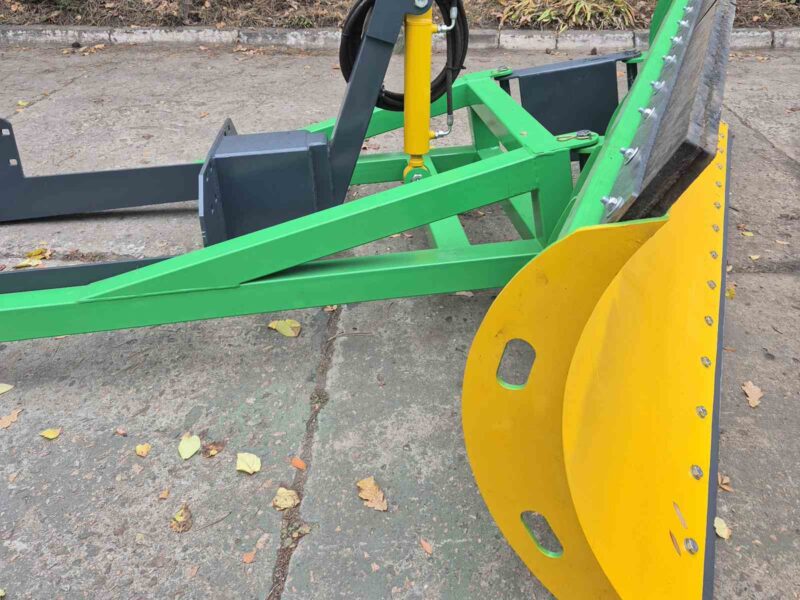 Снігоприбиральний відвал (лопата) до тракторів МТЗ, ЮМЗ, Т-150, Т-40 з сталевим ножем