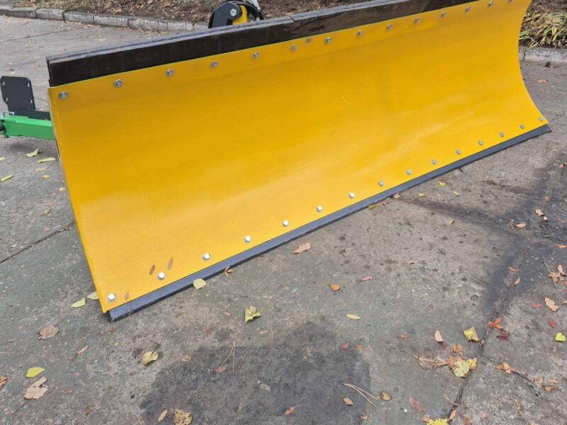 Снігоприбиральний відвал (лопата) до тракторів МТЗ, ЮМЗ, Т-150, Т-40 з сталевим ножем