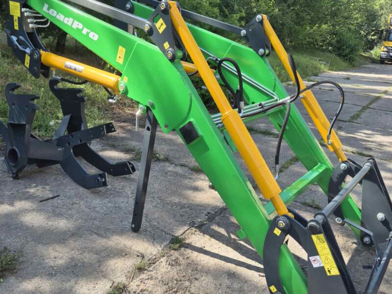Швидкоз'ємний фронтальний навантажувач LoadPro