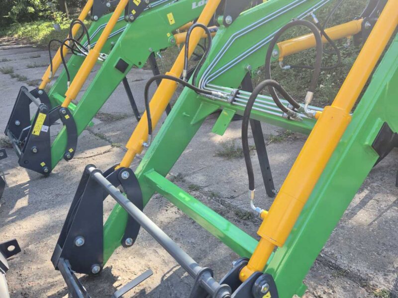 Швидкоз'ємний фронтальний навантажувач LoadPro