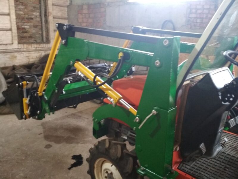 Мінінавантажувач КУН джойстик. Навантажувач на мінітрактор.