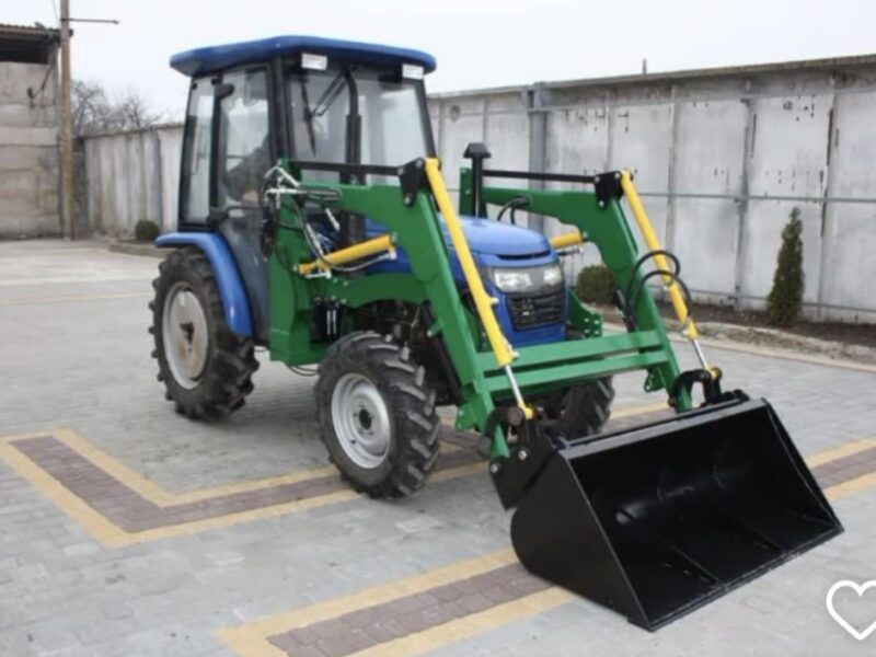 Навісний фронтальний навантажувач КУН на міні-трактор