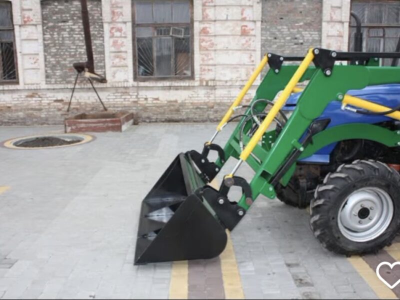 Навісний фронтальний навантажувач КУН на міні-трактор
