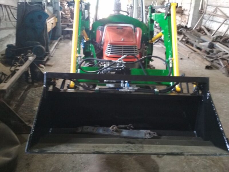 Мінінавантажувач КУН джойстик. Навантажувач на мінітрактор.