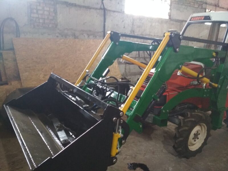 Мінінавантажувач КУН джойстик. Навантажувач на мінітрактор.