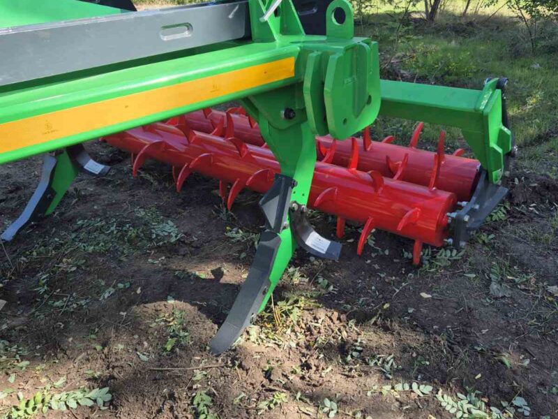 Глибокорозпушувач (Глубокорыхлитель) для трактора МТЗ , ЮМЗ